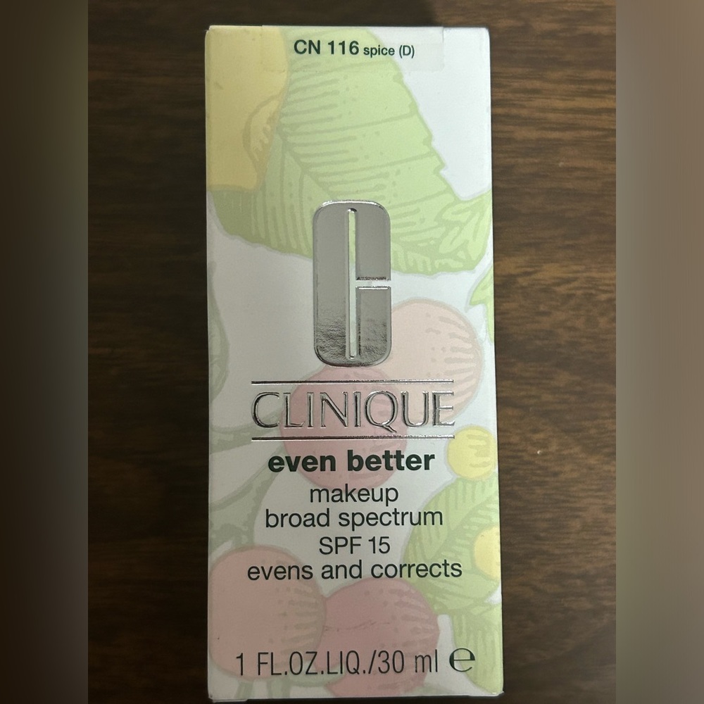 Clinique Even Better Broad Spectrum make up in color CN 116 Spice.